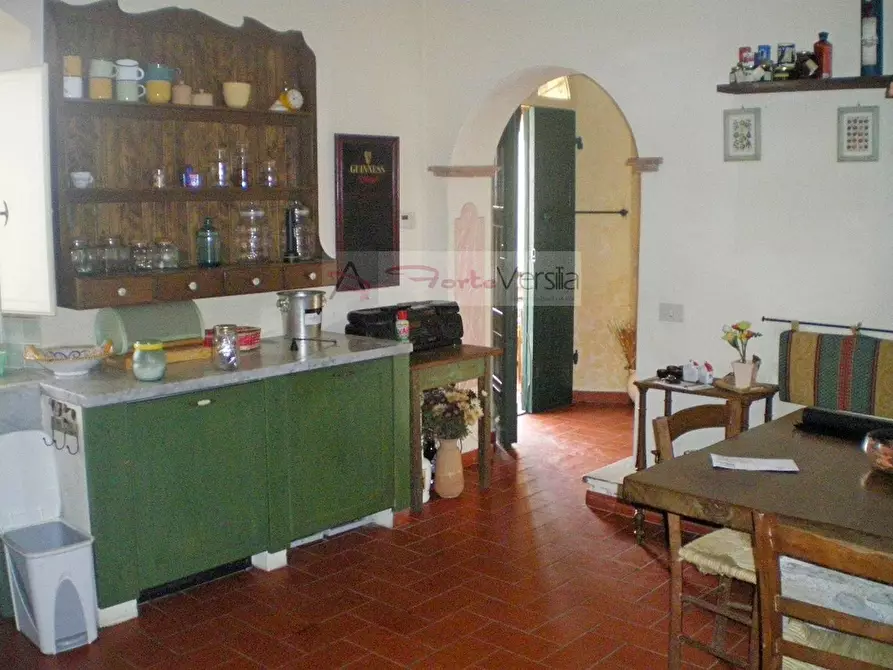 Immagine 35 di Rustico / casale in vendita  a Pietrasanta