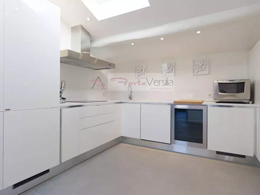 Immagine 5 di Attico in vendita  a Forte Dei Marmi