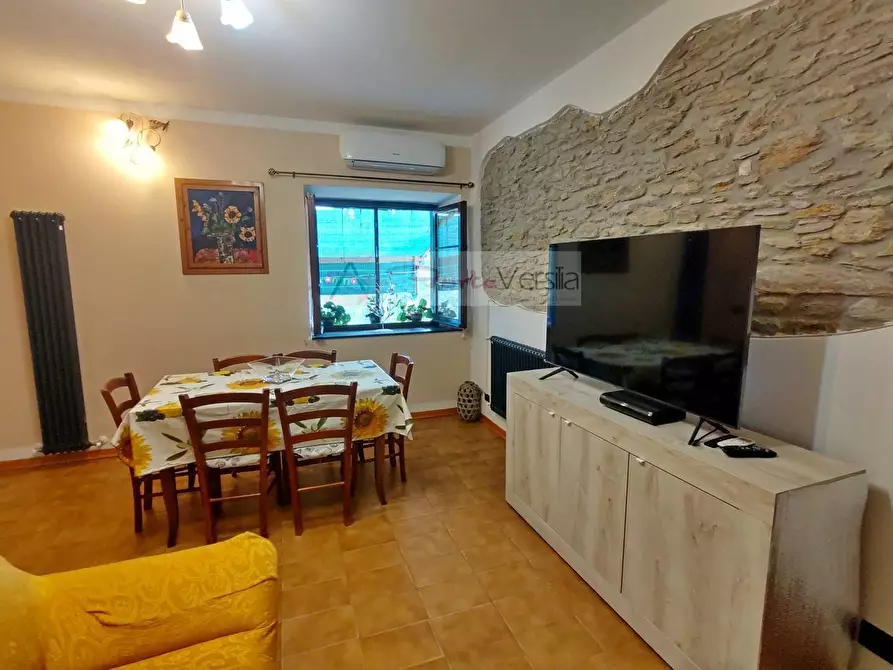 Immagine 11 di Rustico / casale in vendita  a Pietrasanta