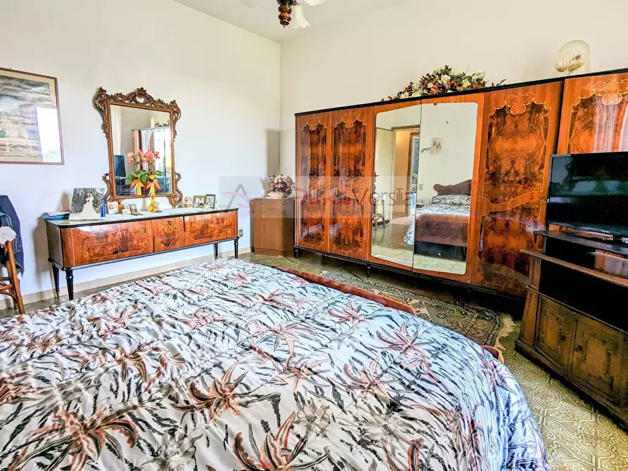 Immagine 16 di Villa in vendita  a Pietrasanta