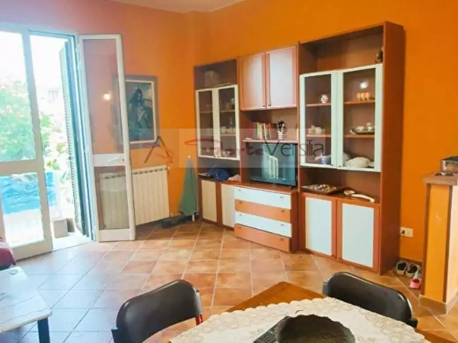 Immagine 1 di Villa in vendita  a Massa