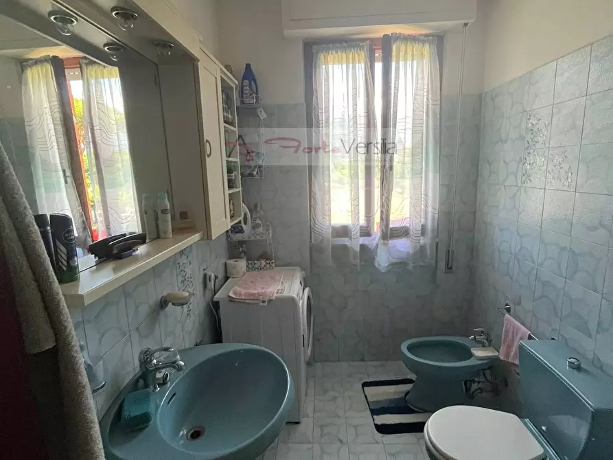 Immagine 11 di Appartamento   a Massa