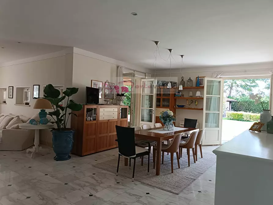 Immagine 19 di Villa in vendita  a Forte Dei Marmi