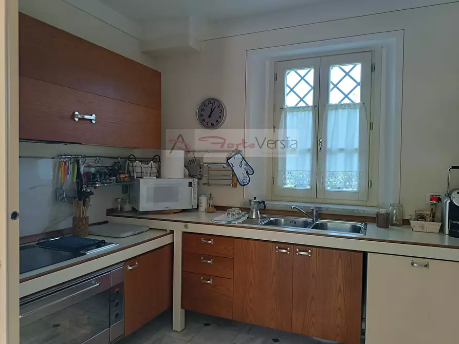 Immagine 25 di Villa in vendita  a Forte Dei Marmi