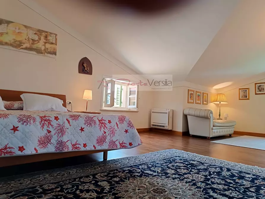 Immagine 37 di Villa in vendita  a Forte Dei Marmi