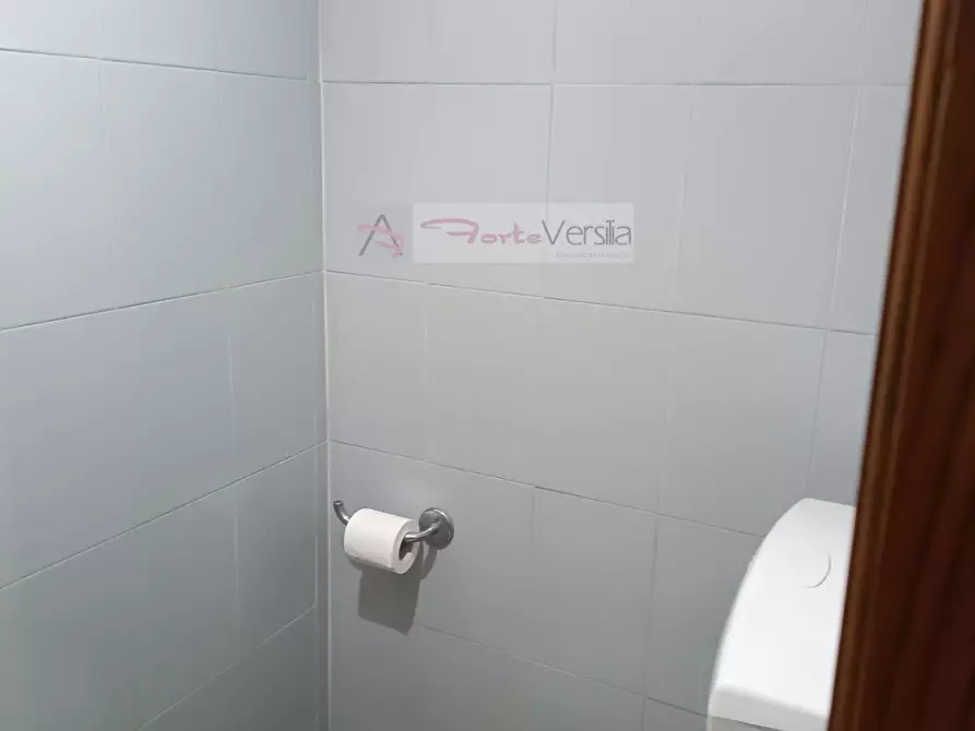 Immagine 13 di Appartamento in vendita  a Pietrasanta