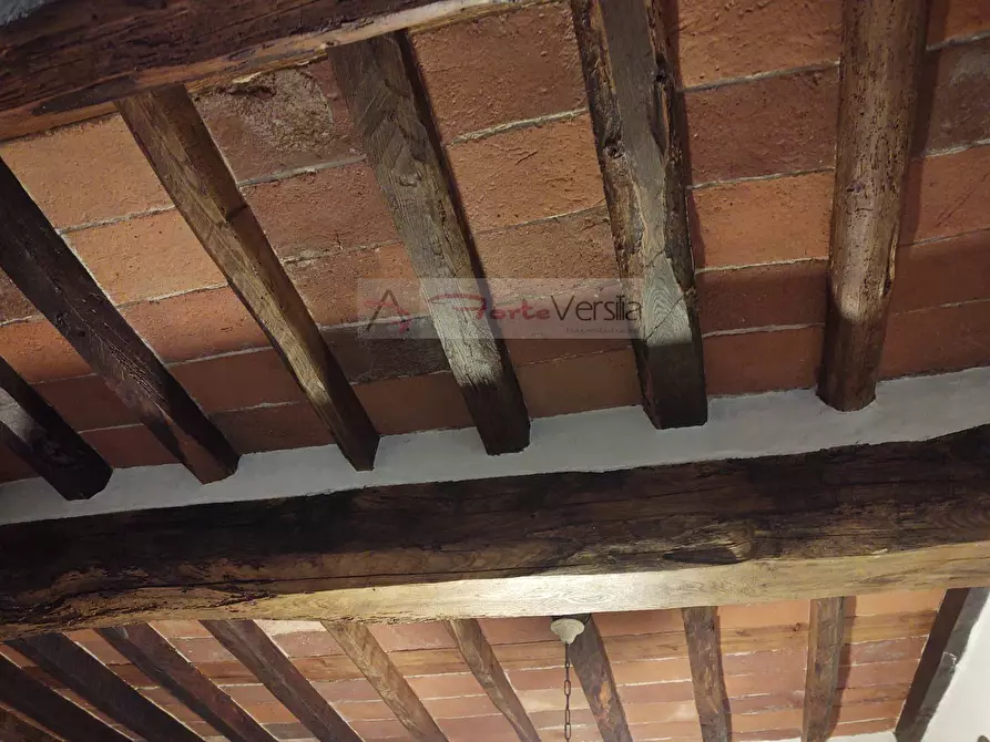 Immagine 2 di Rustico / casale in vendita  a Camaiore