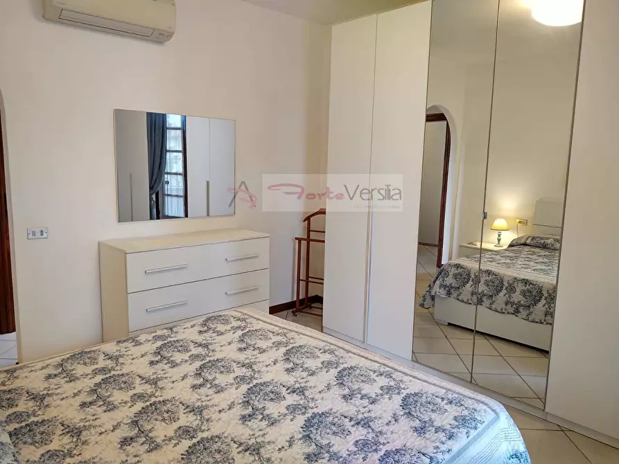 Immagine 33 di Villa in vendita  a Pietrasanta