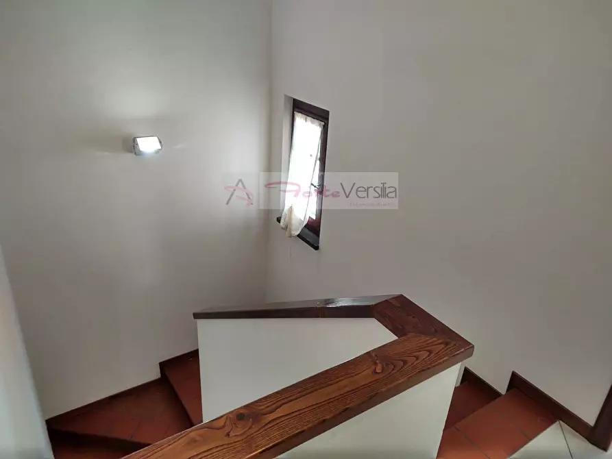 Immagine 48 di Villa in vendita  a Pietrasanta