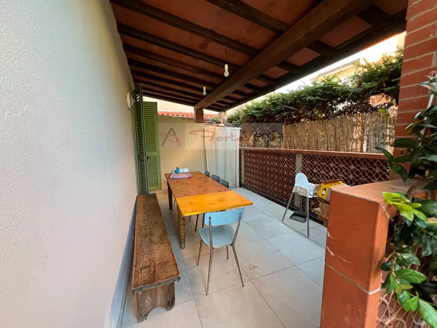 Immagine 41 di Casa semindipendente in vendita  a Pietrasanta