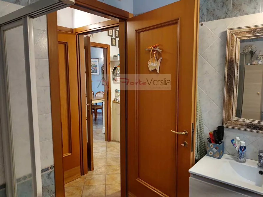 Immagine 12 di Villetta a schiera in vendita  a Forte Dei Marmi