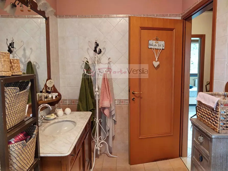 Immagine 26 di Villetta a schiera in vendita  a Forte Dei Marmi