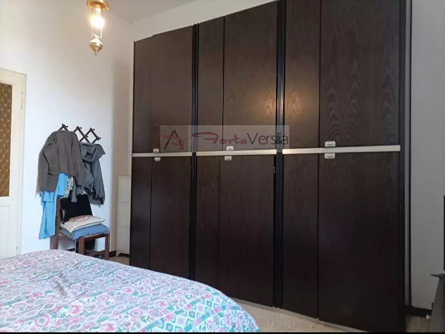 Immagine 9 di Villa in vendita  a Pietrasanta