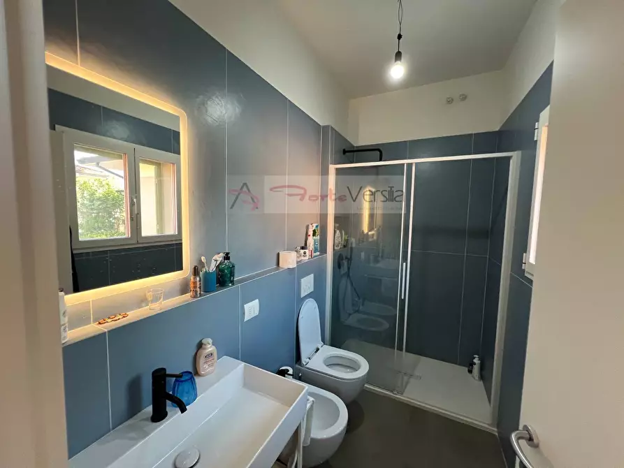 Immagine 23 di Casa semindipendente in vendita  a Pietrasanta