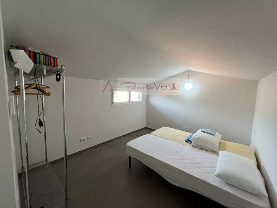 Immagine 37 di Casa semindipendente in vendita  a Pietrasanta