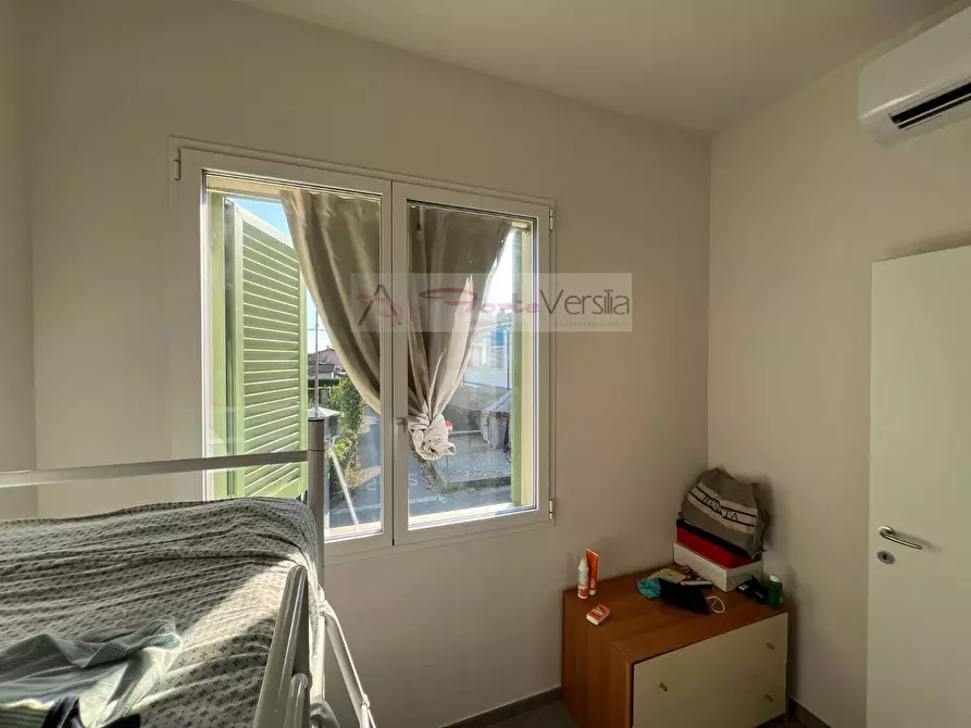 Immagine 38 di Casa semindipendente in vendita  a Pietrasanta