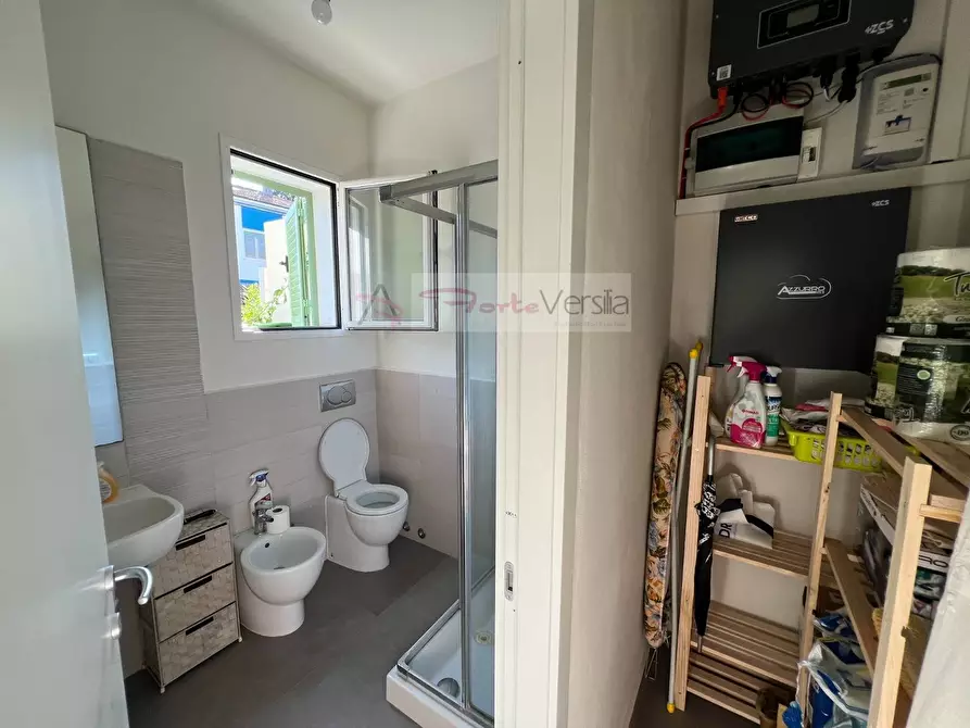 Immagine 18 di Casa semindipendente in vendita  a Pietrasanta