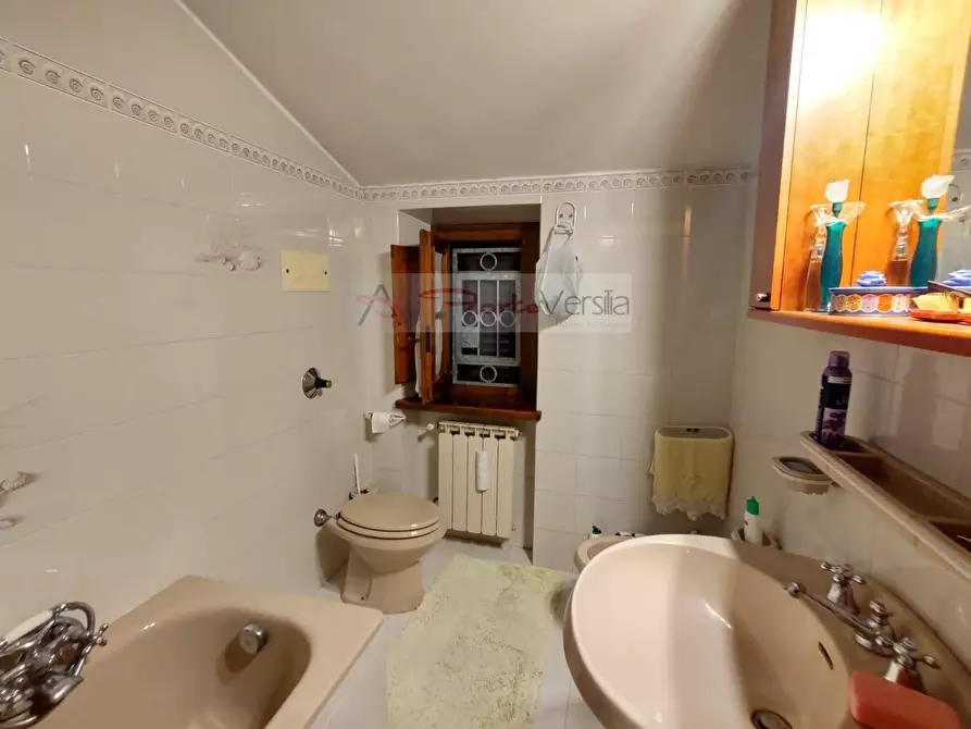 Immagine 19 di Rustico / casale in vendita  a Massarosa