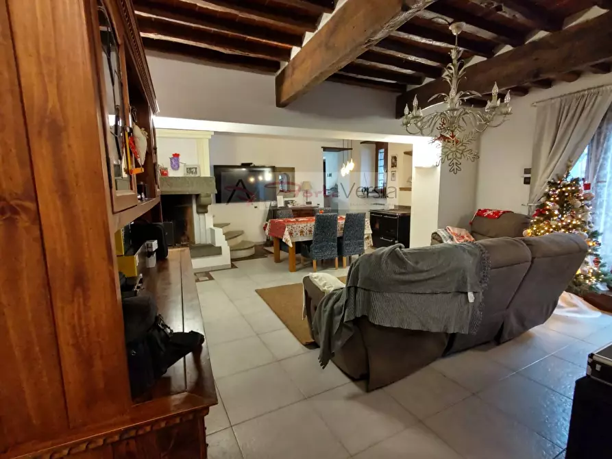 Immagine 3 di Rustico / casale in vendita  a Pietrasanta