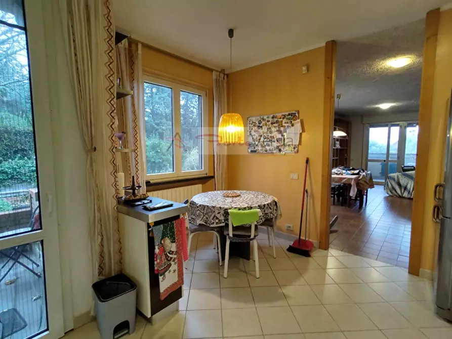 Immagine 3 di Casa indipendente in vendita  a Massarosa