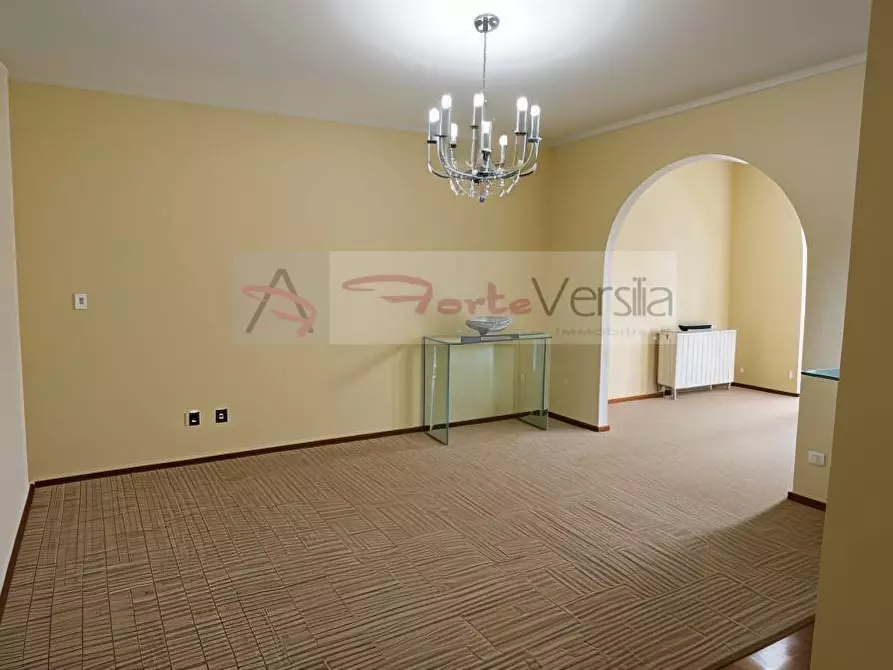 Immagine 5 di Appartamento in vendita  a Massa