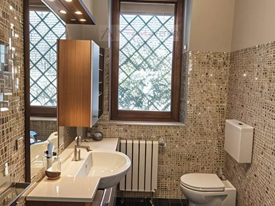 Immagine 15 di Appartamento in vendita  a Massa