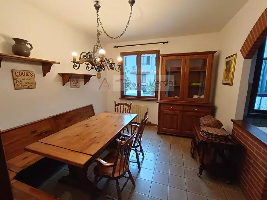 Immagine 5 di Appartamento in vendita  a Seravezza