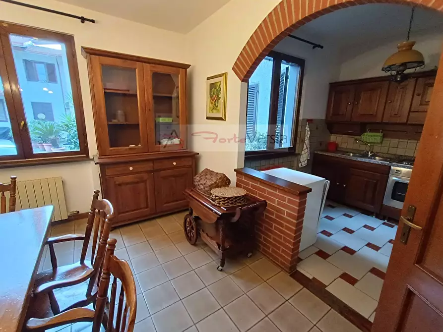 Immagine 6 di Appartamento in vendita  a Seravezza