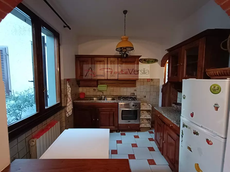 Immagine 12 di Appartamento in vendita  a Seravezza