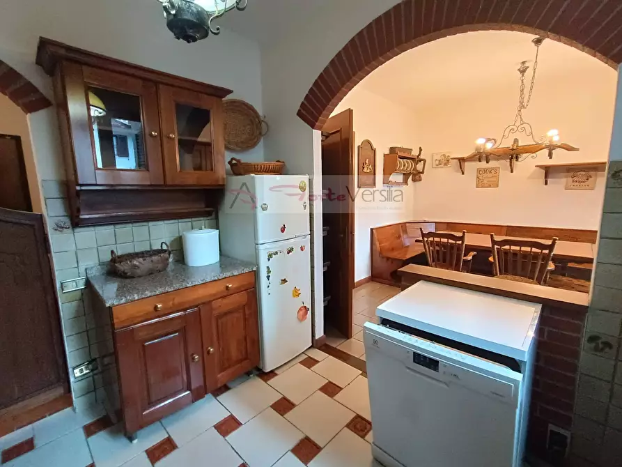 Immagine 13 di Appartamento in vendita  a Seravezza