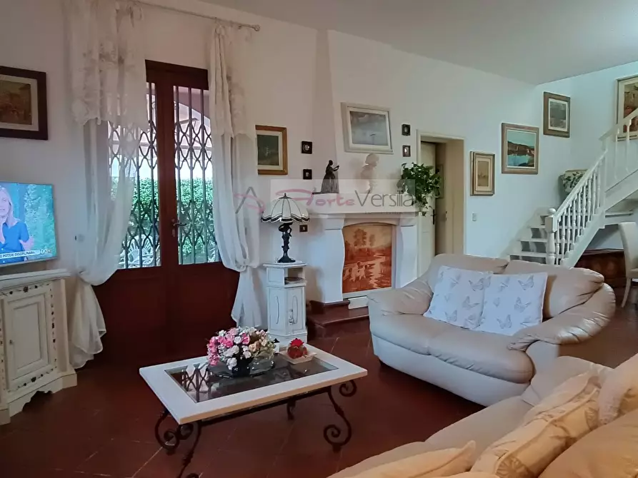 Immagine 2 di Villa   a Forte Dei Marmi