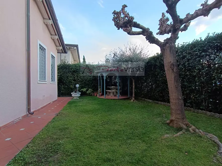 Immagine 31 di Villa   a Forte Dei Marmi