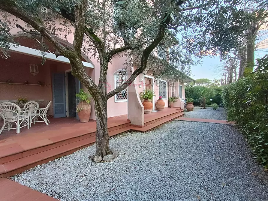 Immagine 30 di Villa   a Forte Dei Marmi