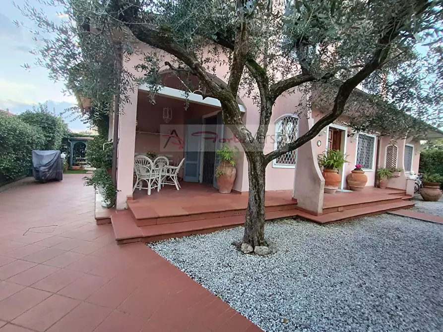 Immagine 41 di Villa   a Forte Dei Marmi
