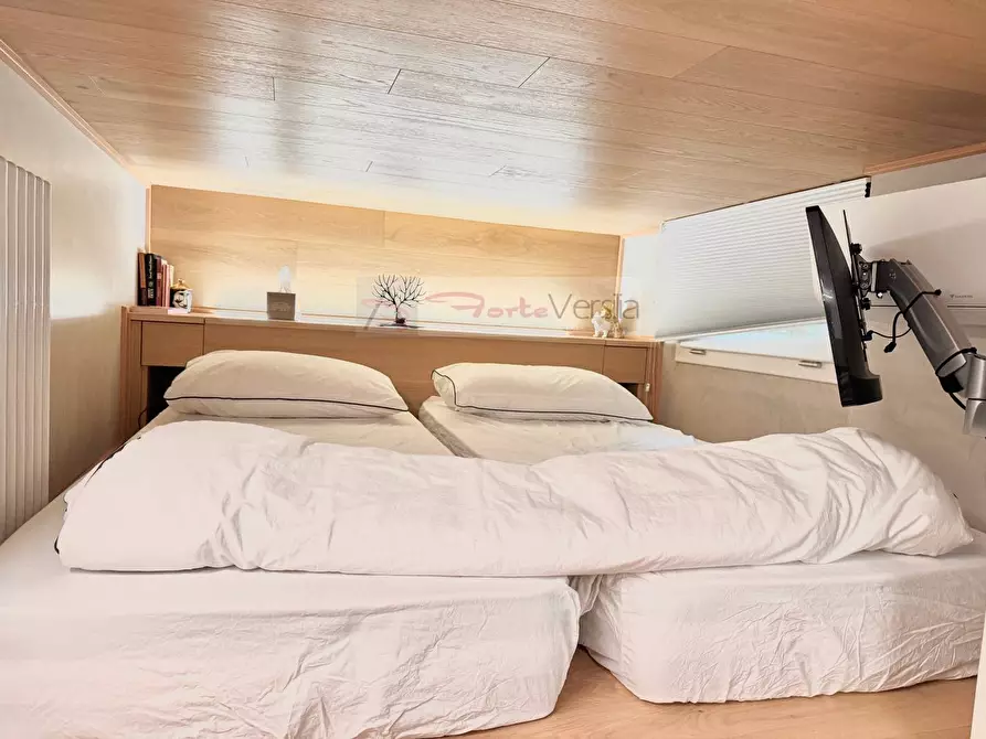 Immagine 31 di Casa semindipendente in vendita  a Forte Dei Marmi