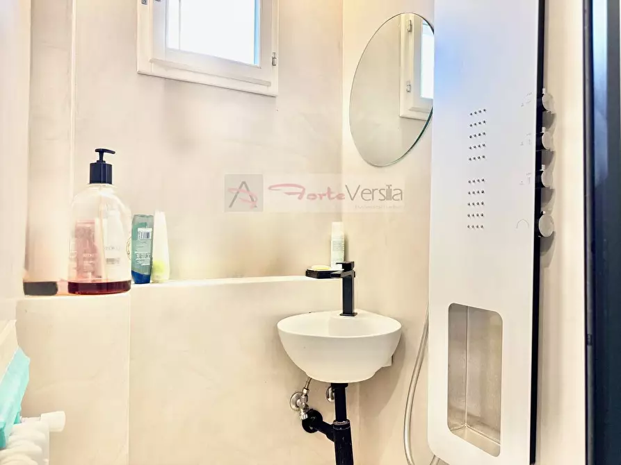 Immagine 24 di Casa semindipendente in vendita  a Forte Dei Marmi