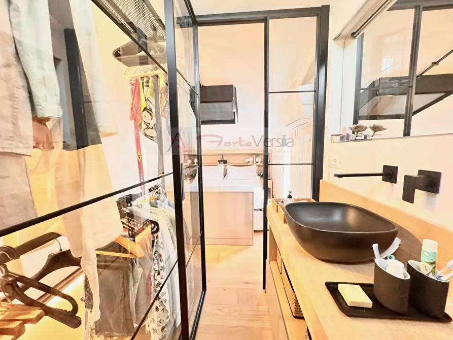 Immagine 28 di Casa semindipendente in vendita  a Forte Dei Marmi