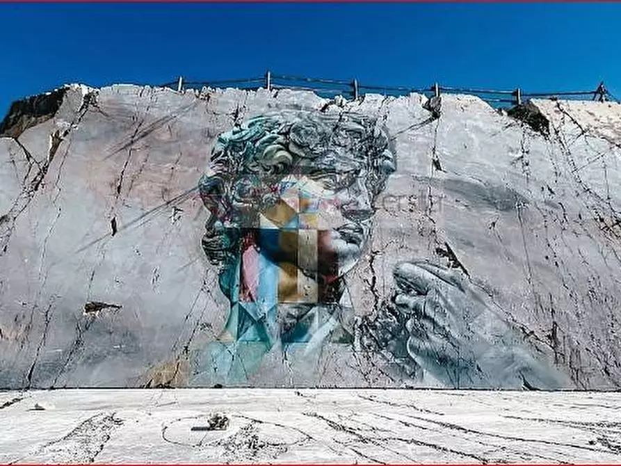 Immagine 12 di Villetta a schiera in vendita  a Carrara