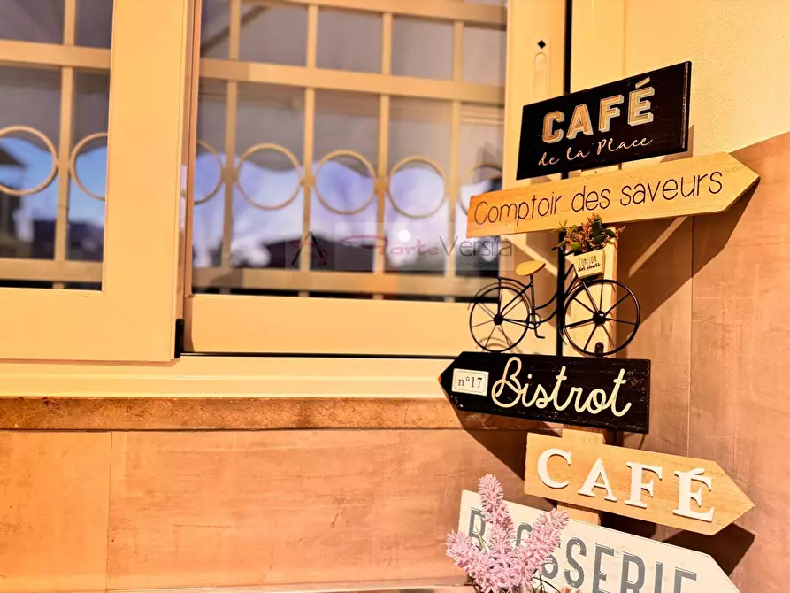 Immagine 17 di Villetta a schiera in vendita  a Montignoso