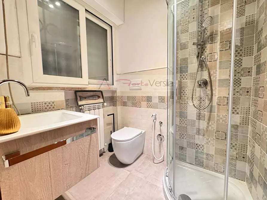 Immagine 19 di Villetta a schiera in vendita  a Montignoso