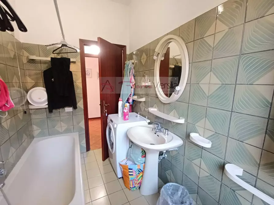 Immagine 29 di Casa semindipendente in vendita  a Montignoso