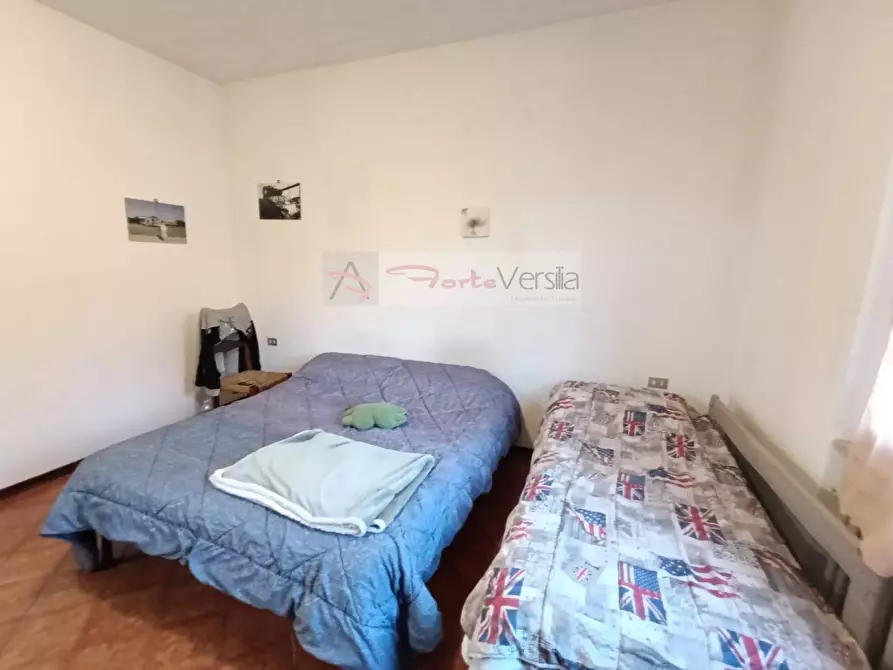 Immagine 31 di Casa semindipendente in vendita  a Montignoso