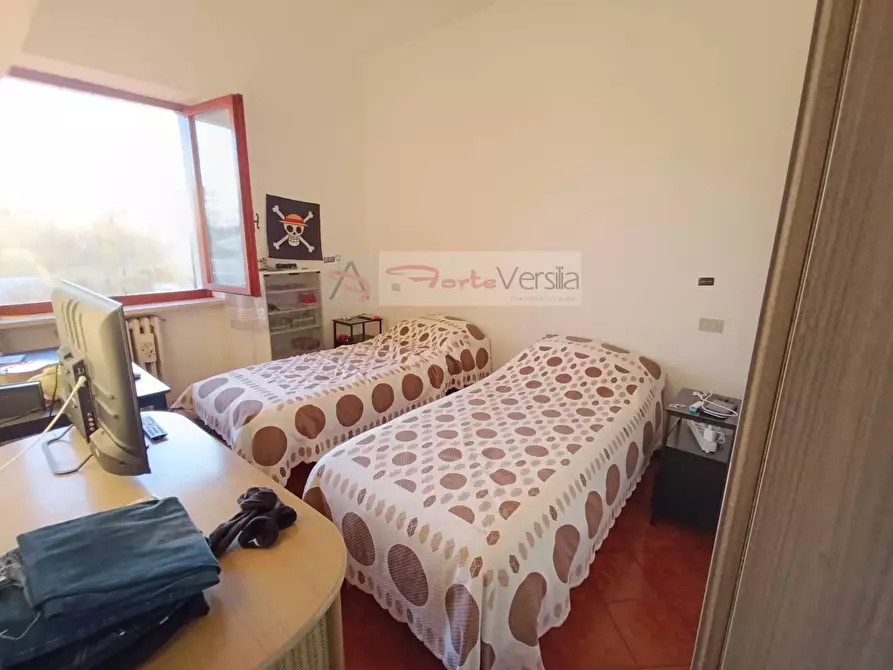 Immagine 37 di Casa semindipendente in vendita  a Montignoso