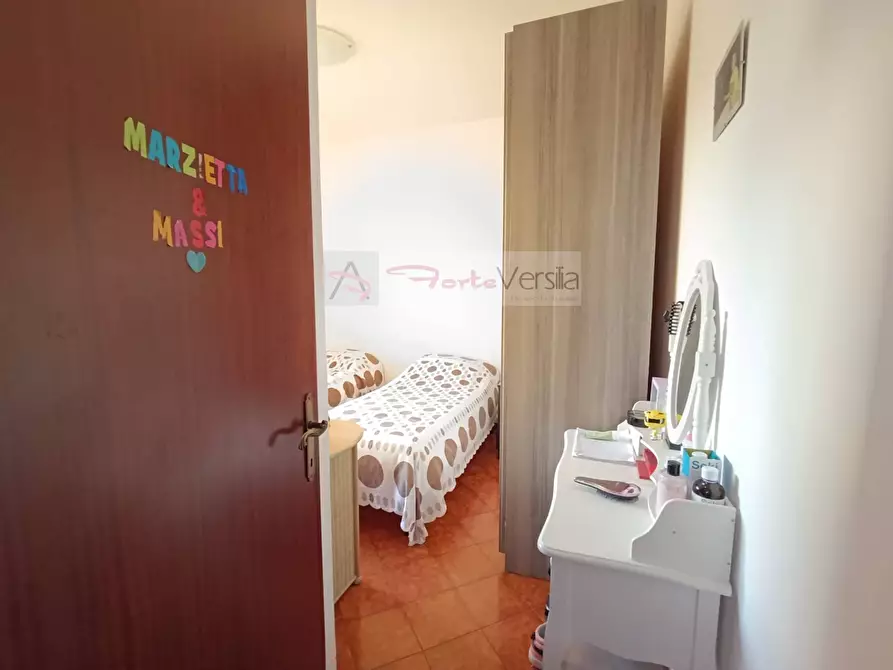 Immagine 38 di Casa semindipendente in vendita  a Montignoso