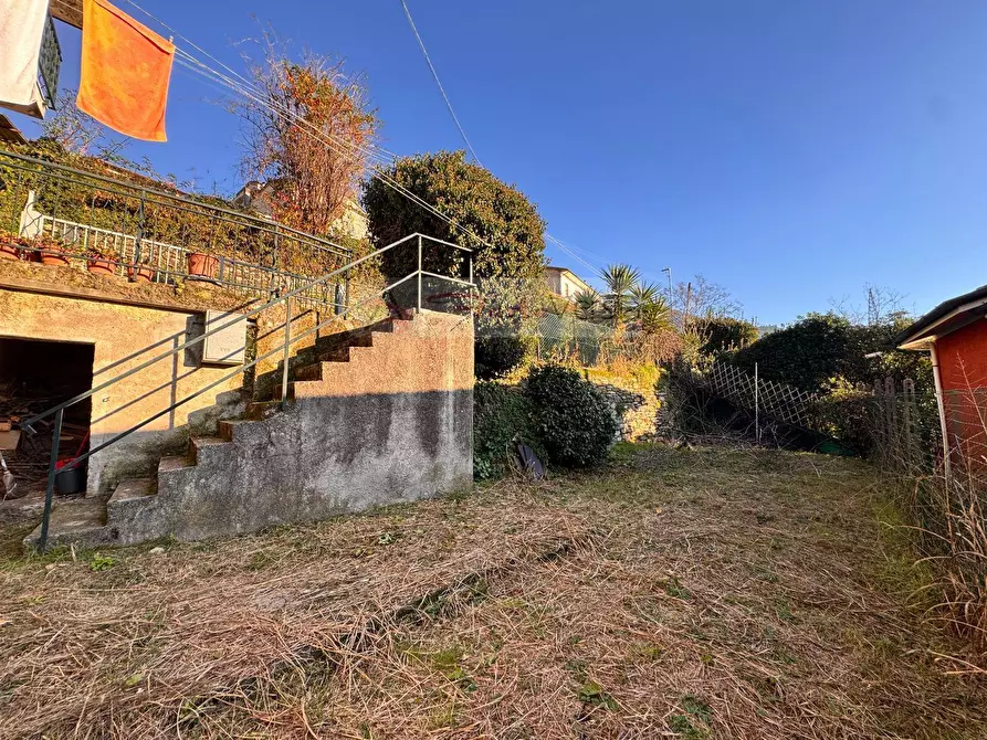 Immagine 21 di Casa semindipendente in vendita  a Montignoso