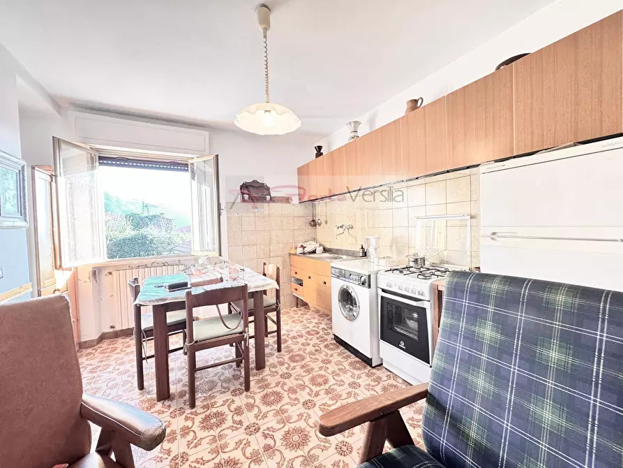 Immagine 2 di Casa semindipendente in vendita  a Montignoso