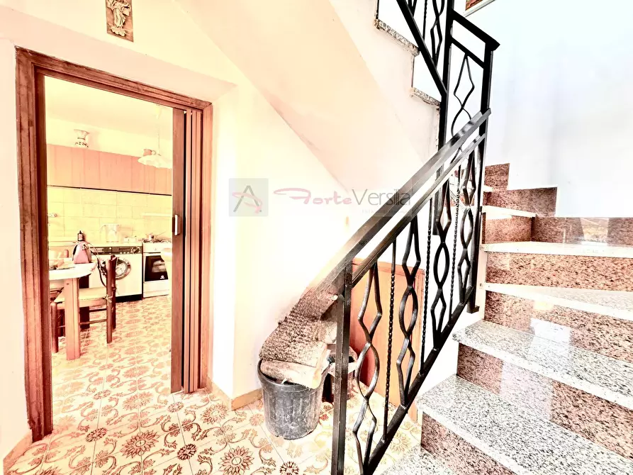 Immagine 4 di Casa semindipendente in vendita  a Montignoso