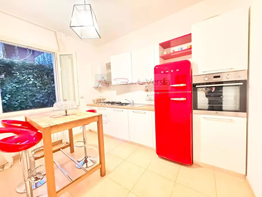 Immagine 6 di Villa in vendita  a Forte Dei Marmi