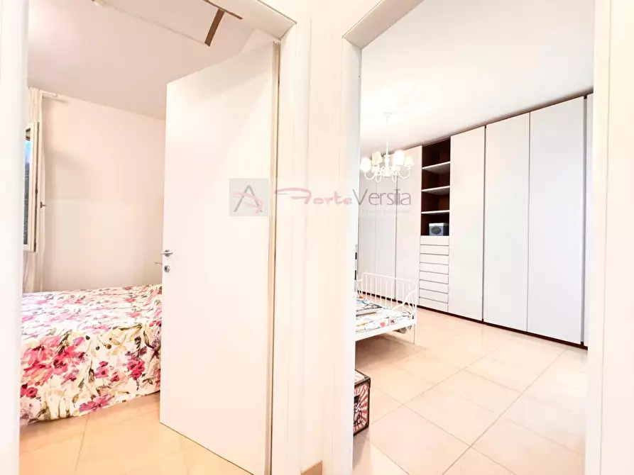 Immagine 21 di Villa in vendita  a Forte Dei Marmi