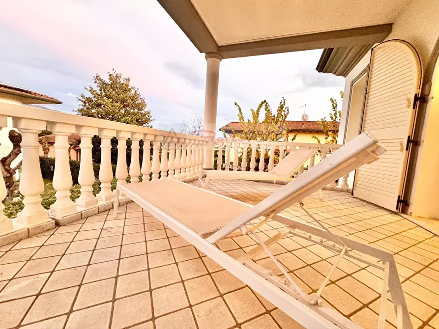 Immagine 38 di Villa in vendita  a Forte Dei Marmi